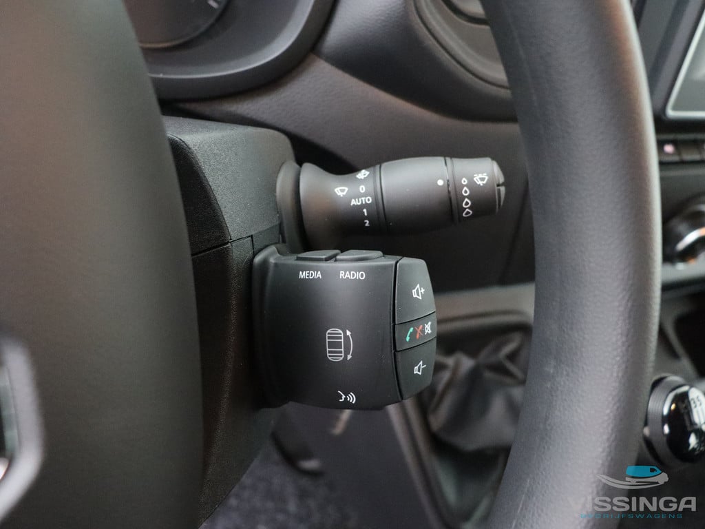 Renault Master T35 2.3 dCi L2H2 180 pk Dubbele Cabine