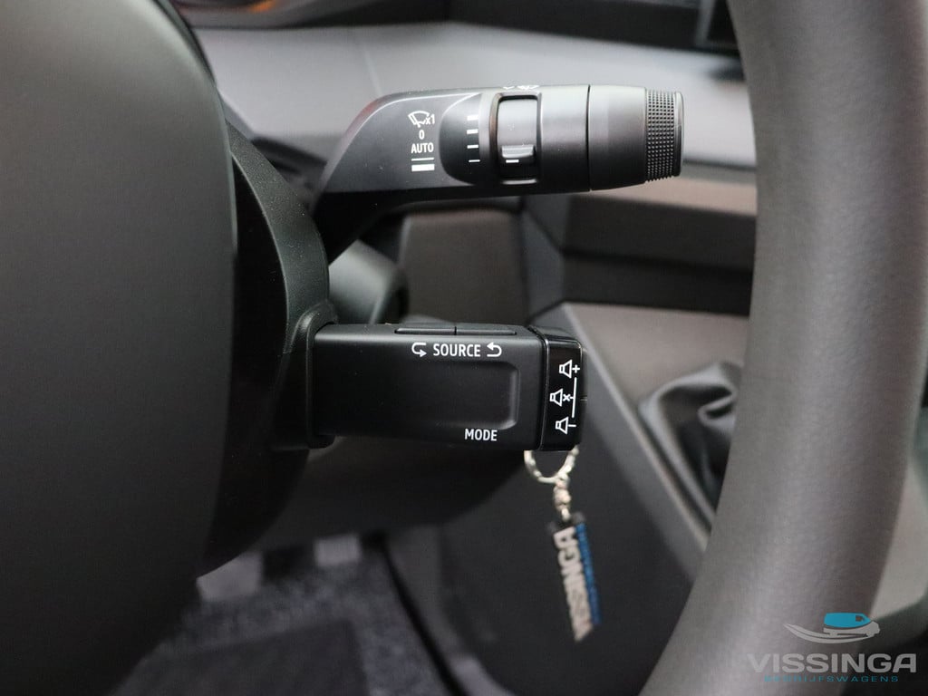 Renault Master L2H2 170 pk Extra luxe Noir Nacre (zwart)