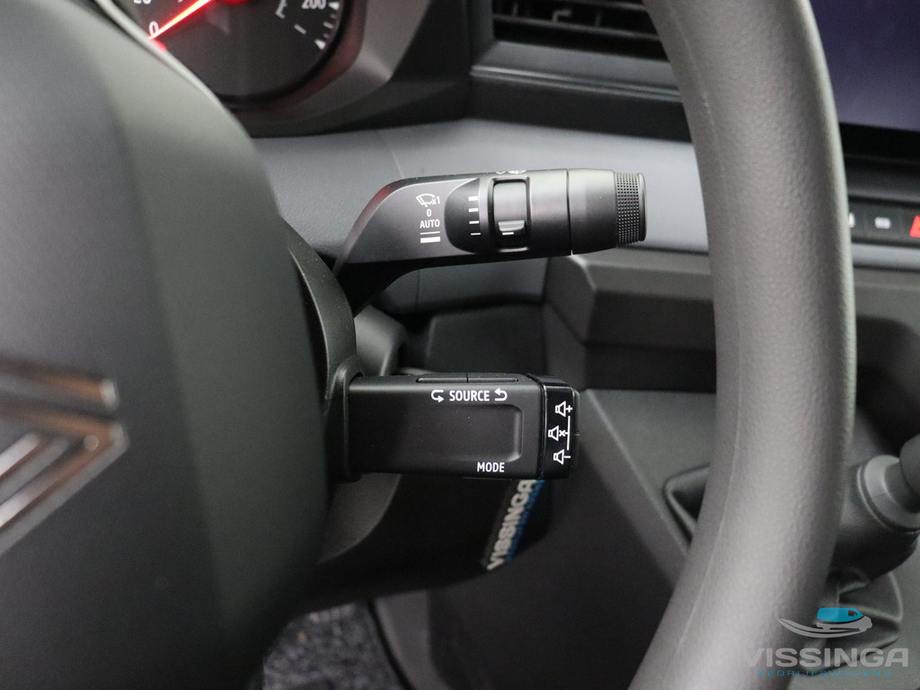 Renault Master L2H2 170 pk Extra Luxe Blue Agave (groen)