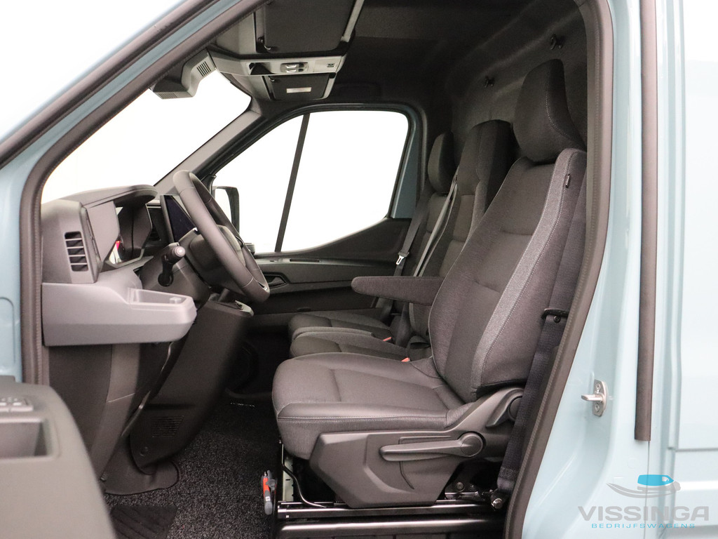 Renault Master L2H2 170 pk Extra Luxe Blue Agave (groen)