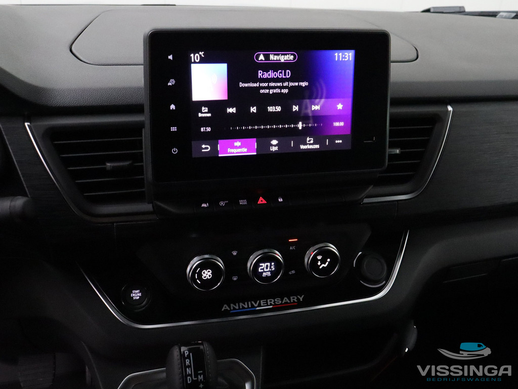 Renault Trafic L2H1 170 pk Anniversary Edition Automaat Dubbele Cabine Zilver