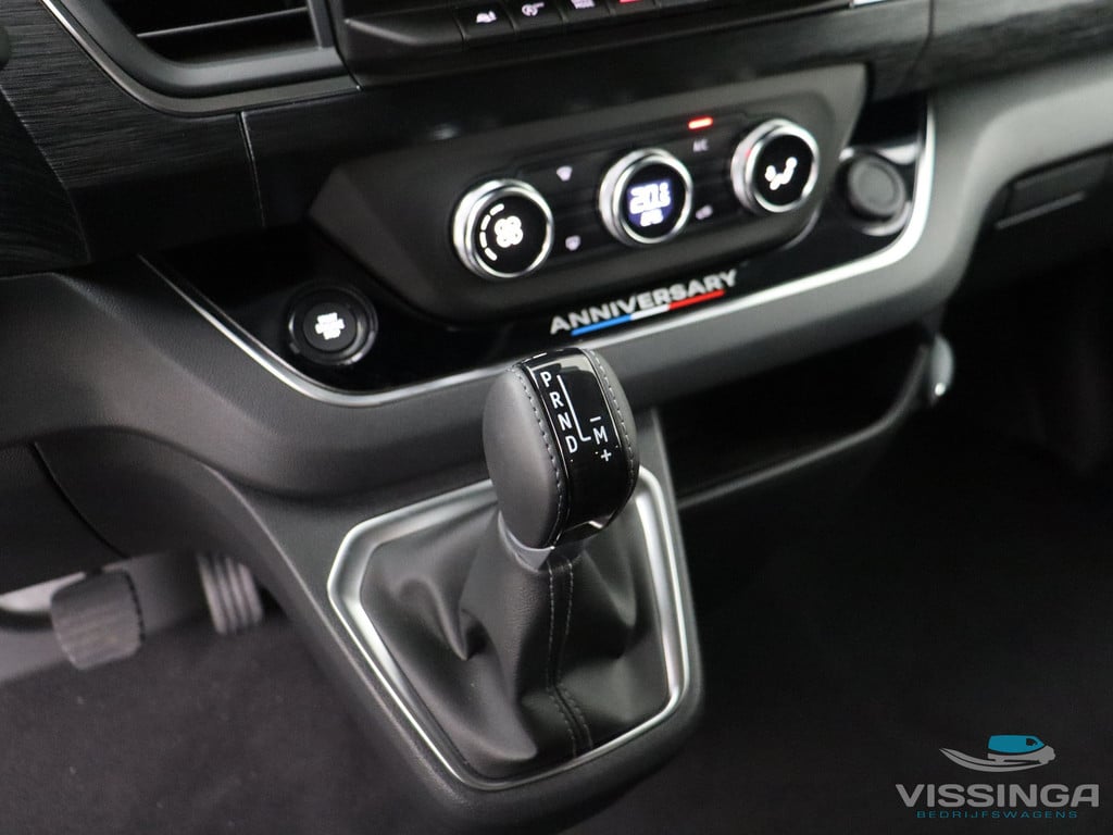 Renault Trafic L2H1 170 pk Anniversary Edition Automaat Dubbele Cabine Zilver