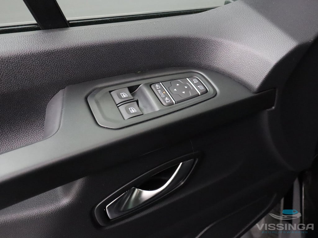 Renault Trafic L2H1 170 pk Anniversary Edition Automaat Dubbele Cabine Zwart