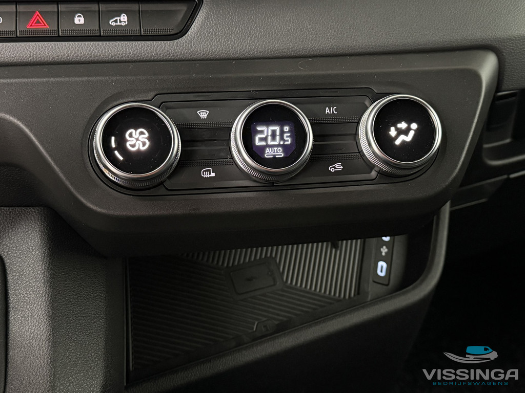 Renault Master L3H2 170 pk Extra luxe B-Edition (groen)