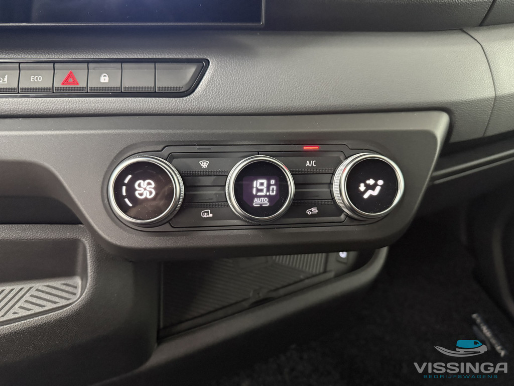 Renault Master E-Tech Bakwagen blue agave 420x211x232 (20.5m3) 87 kWh