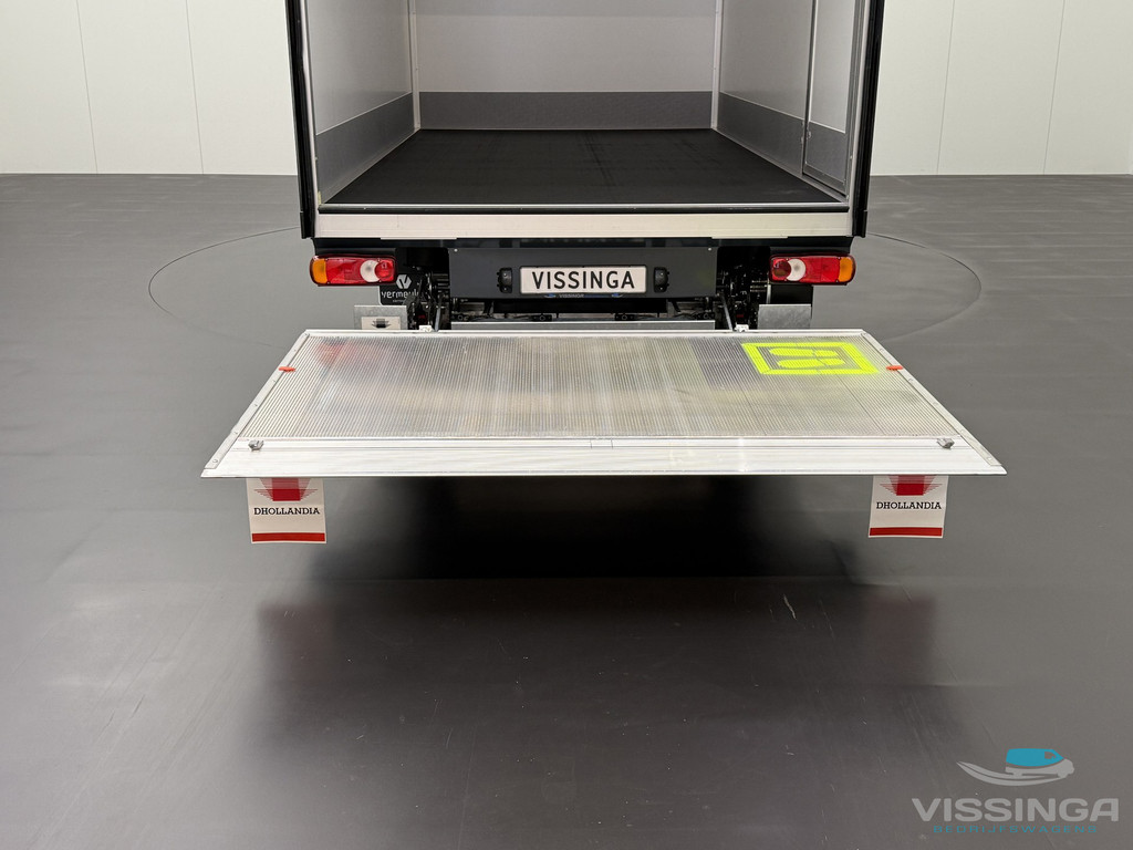 Renault Master E-Tech Bakwagen zwart 420x211x232 (20.5m3) 87 kWh