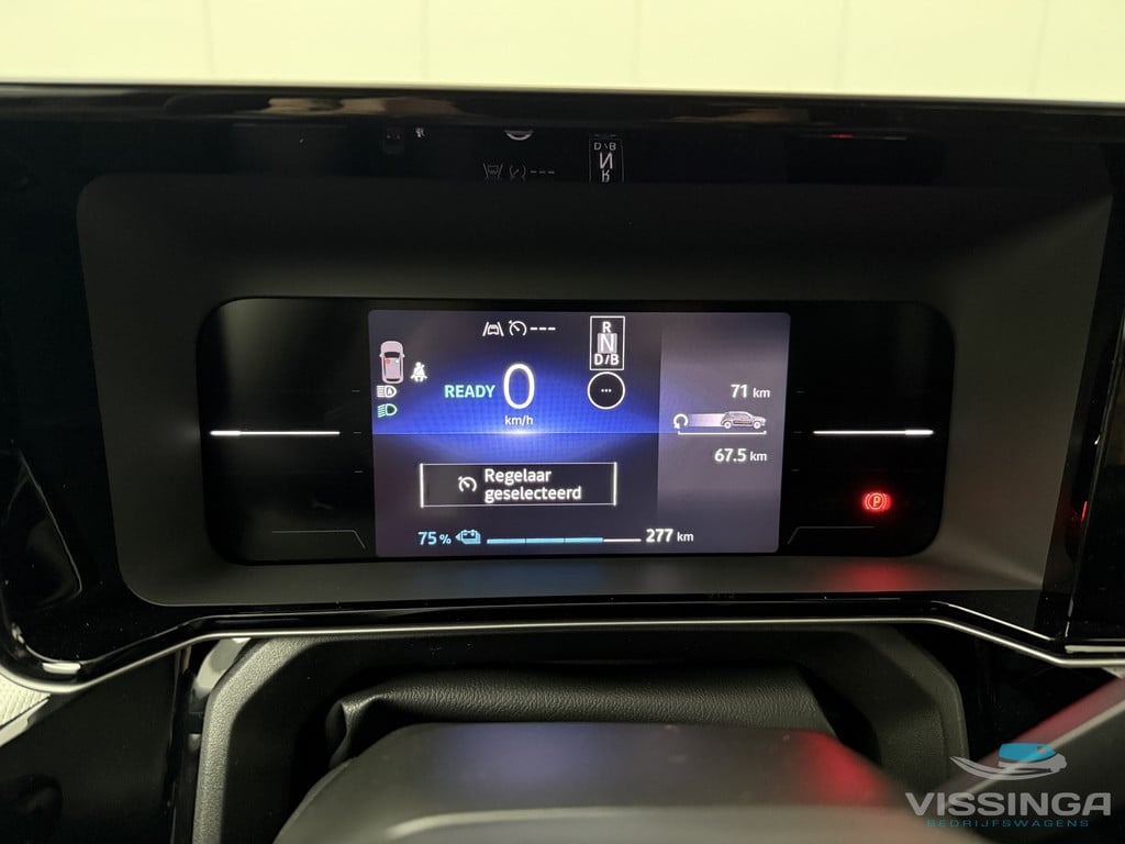 Renault 4 E-Tech Evolution Comfort Range Van Rood