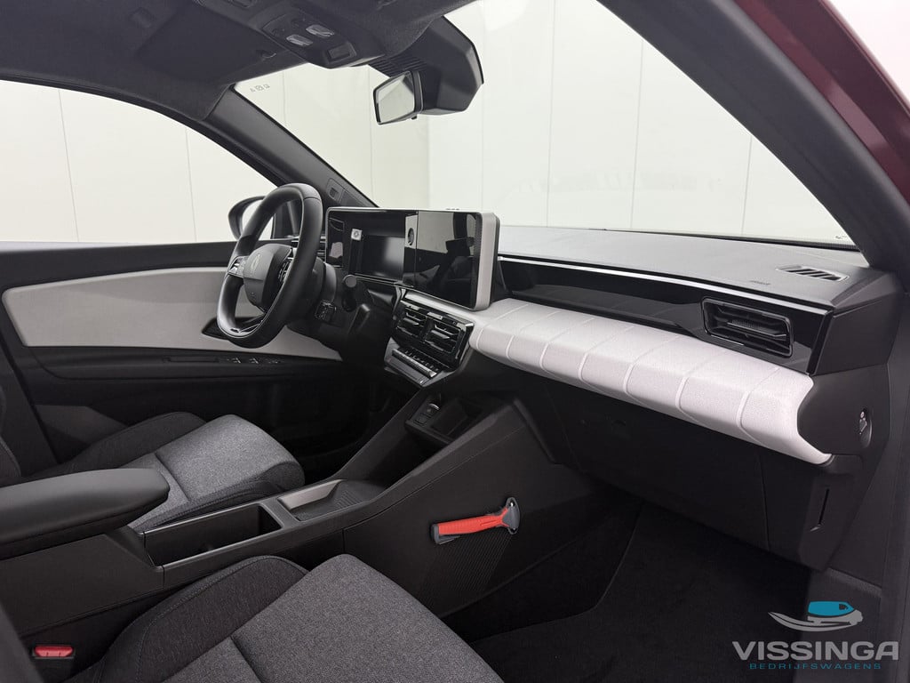 Renault 4 E-Tech Evolution Comfort Range Van Rood