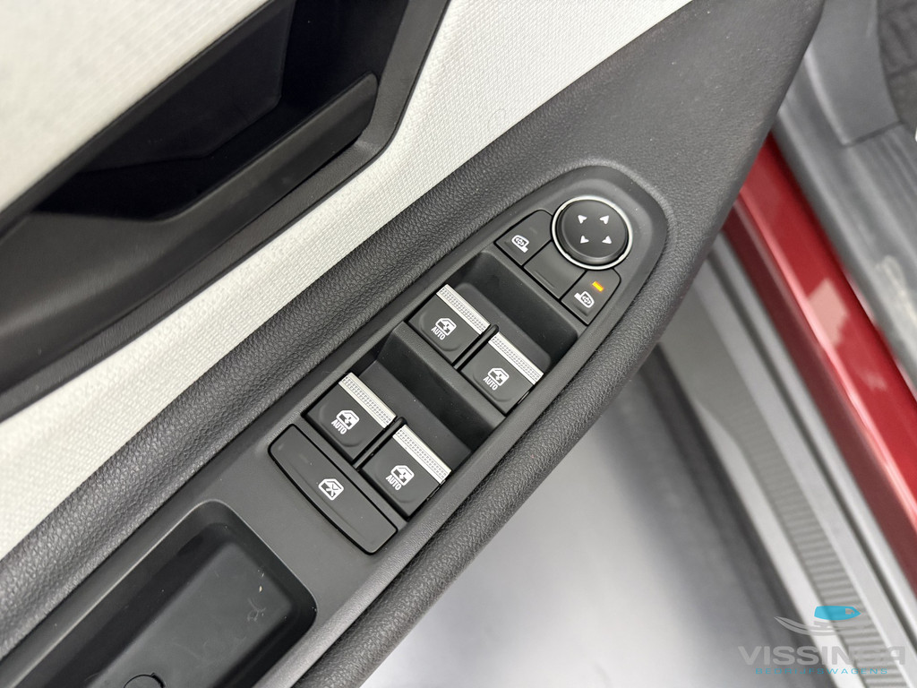 Renault 4 E-Tech Evolution Comfort Range Van Rood