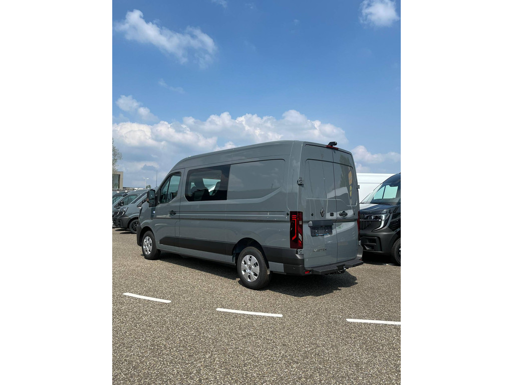 Renault Master 2.0 dCi 170 pk L2H2 Dubbel Cabine Automaat grijs