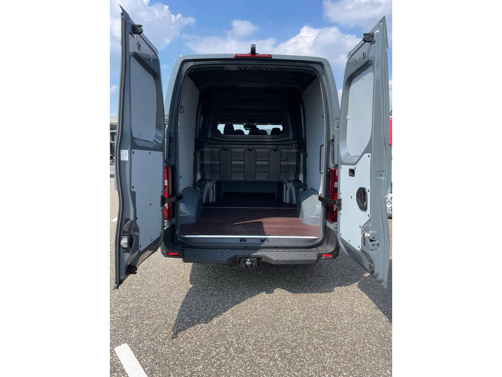 Renault Master 2.0 dCi 170 pk L2H2 Dubbel Cabine Automaat grijs