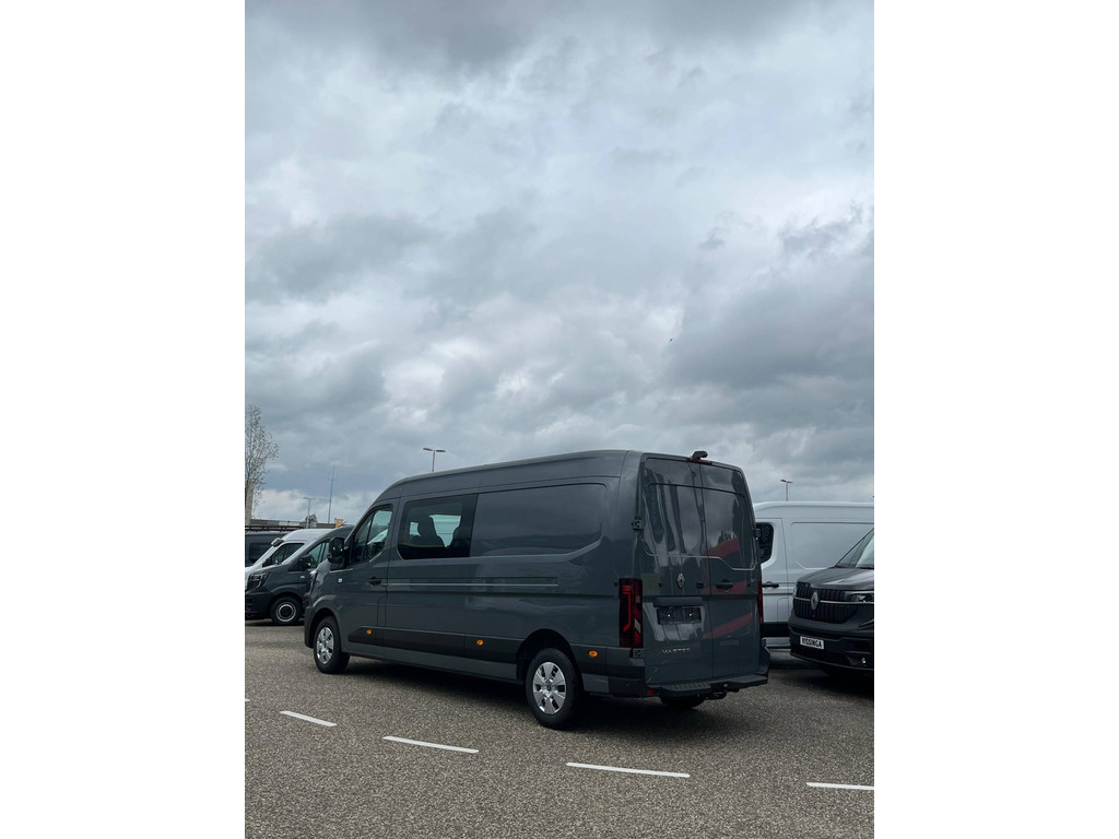 Renault Master 2.0 dCi 170 pk L3H2 Dubbel Cabine Automaat grijs
