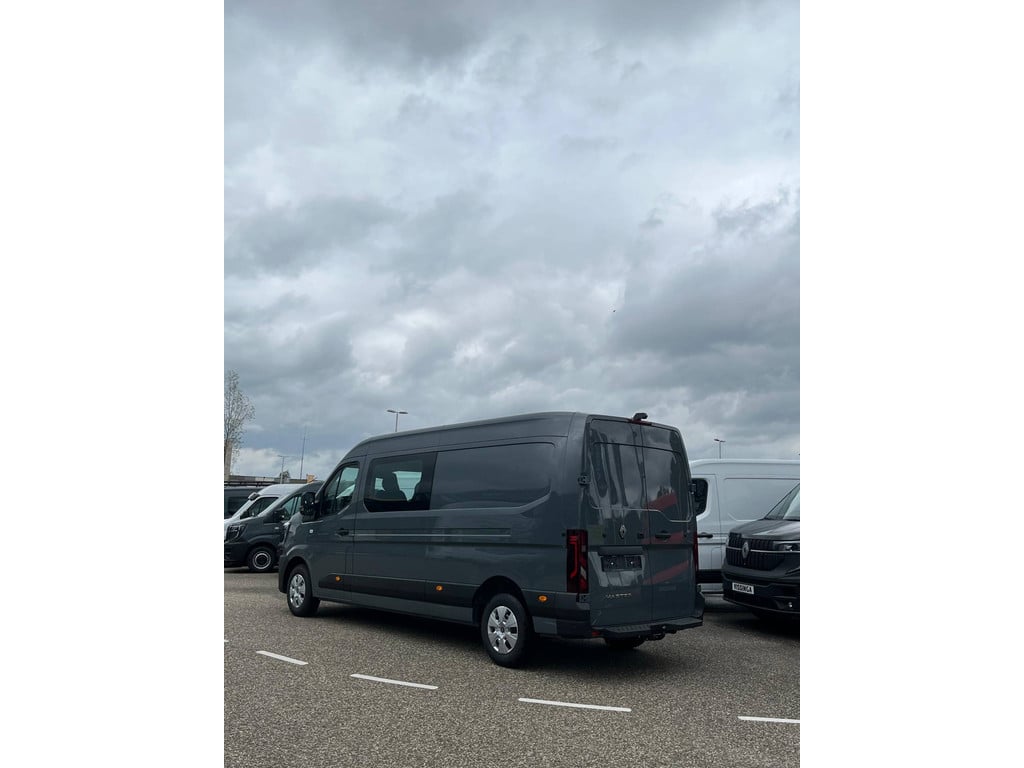 Renault Master 2.0 dCi 170 pk L3H2 Dubbel Cabine Automaat grijs