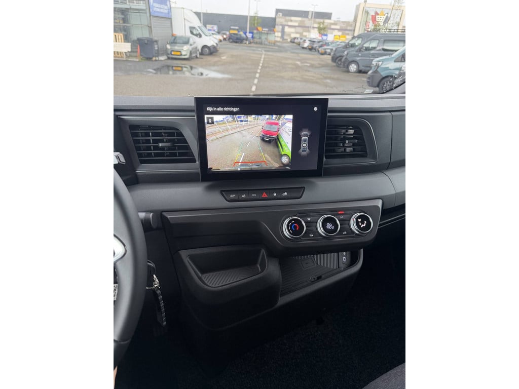 Renault Master 2.0 dCi 170 pk L2H2 Dubbel Cabine Automaat zwart