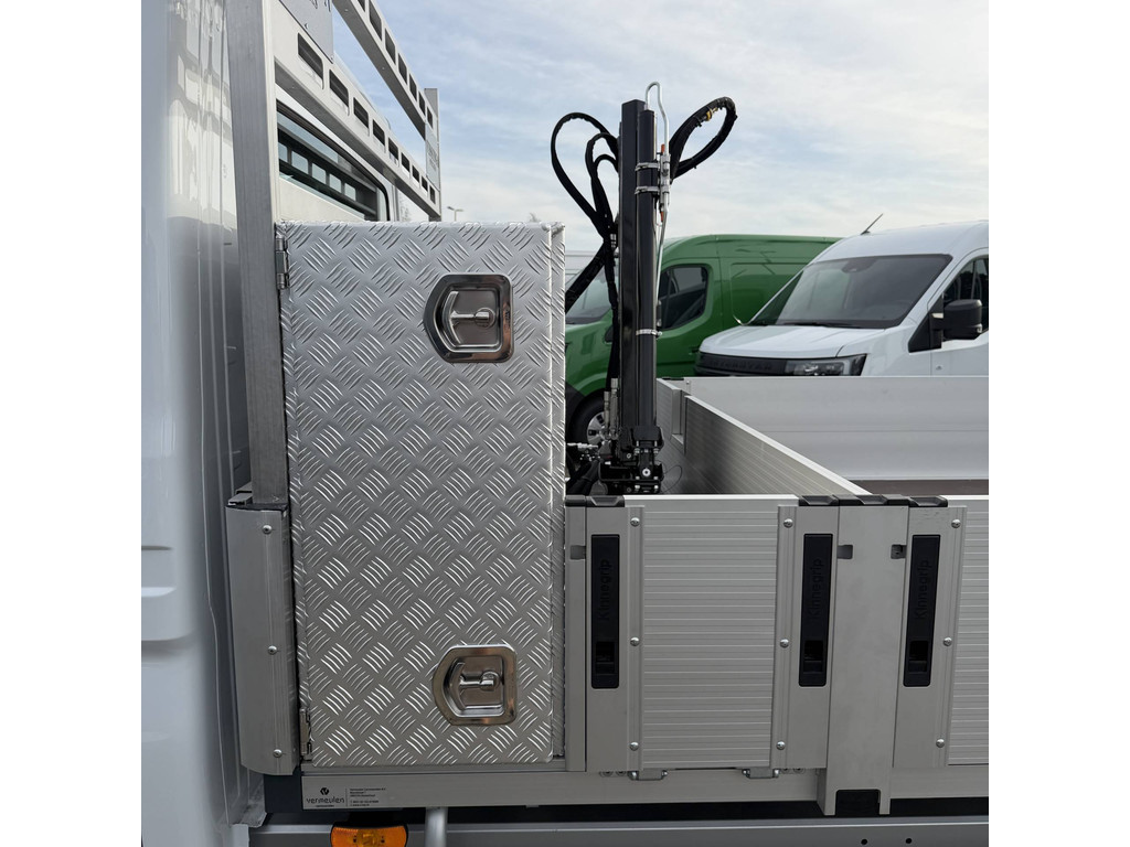 Renault Master E-Tech Open laadbak + HIAB kraan + trekhaak