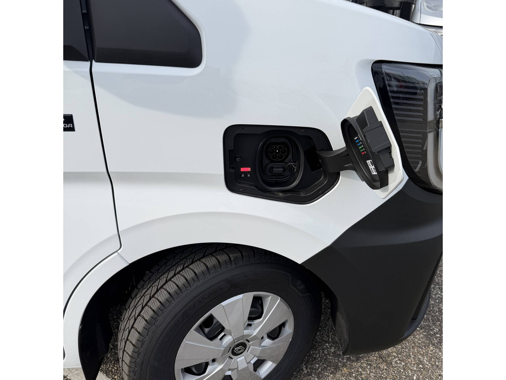 Renault Master E-Tech Open laadbak + HIAB kraan + trekhaak