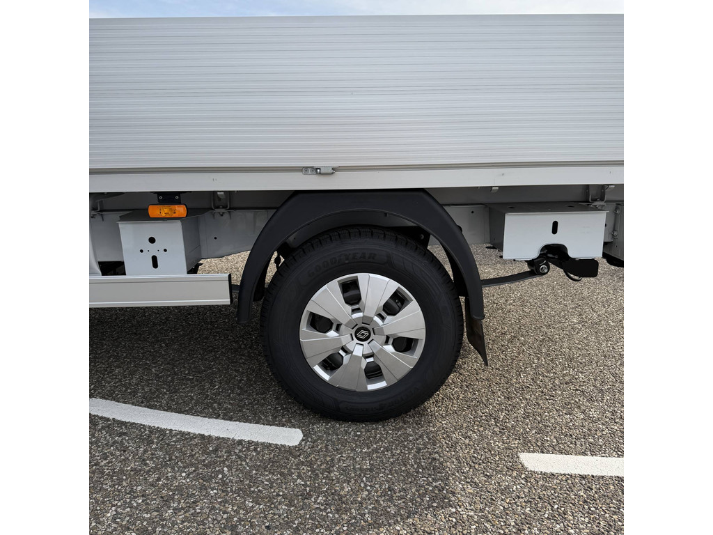 Renault Master E-Tech Open laadbak + HIAB kraan + trekhaak