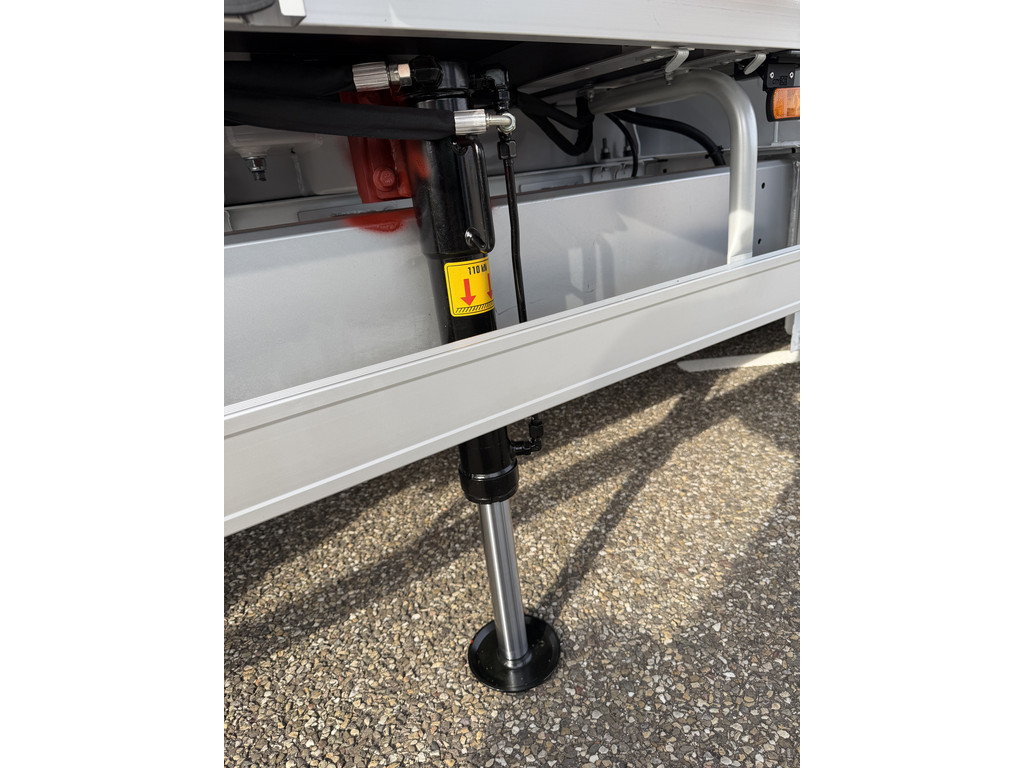 Renault Master E-Tech Open laadbak + HIAB kraan + trekhaak